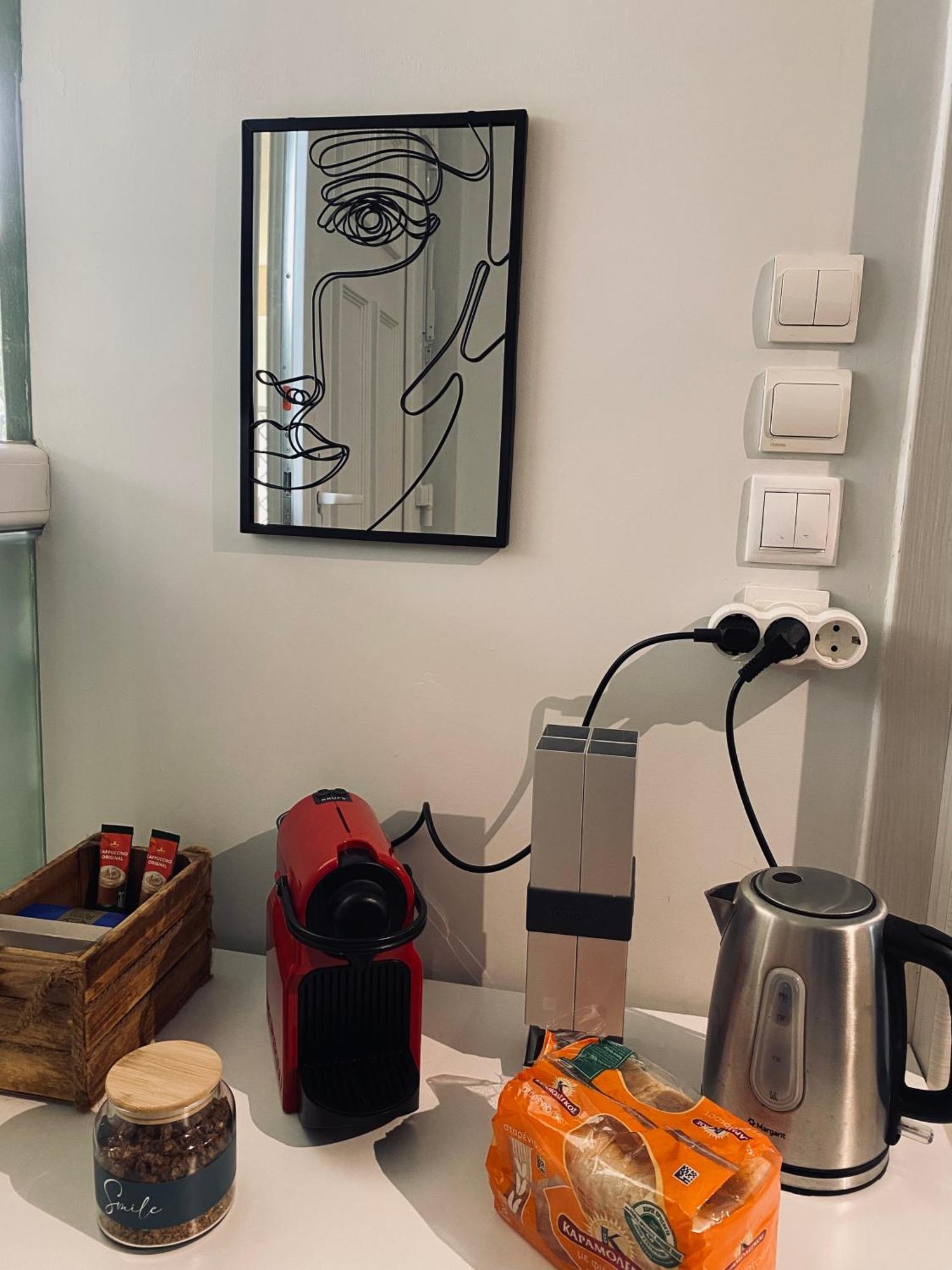 شقة Independent House At Glyfada أثينا المظهر الخارجي الصورة